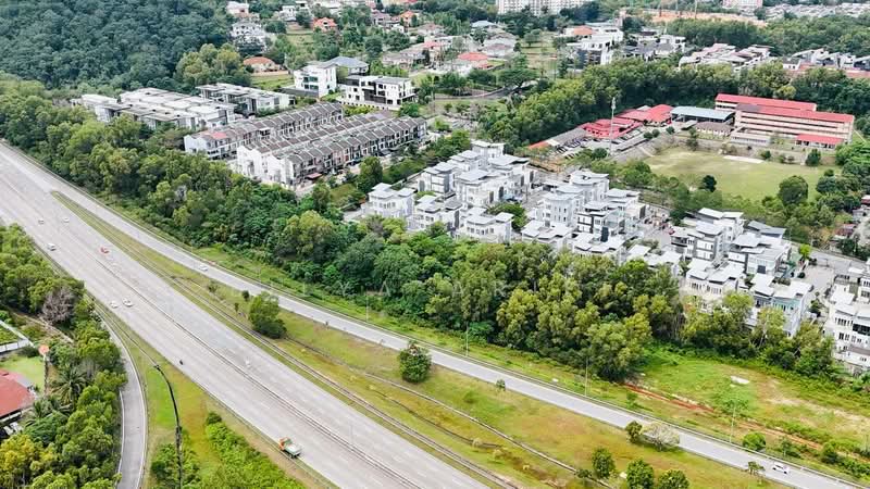 Semi-Detached House for Sale in Taman Suria Villa (Kajang) - BILYA ARIFF - Exterior - PropertyGuru.com.my