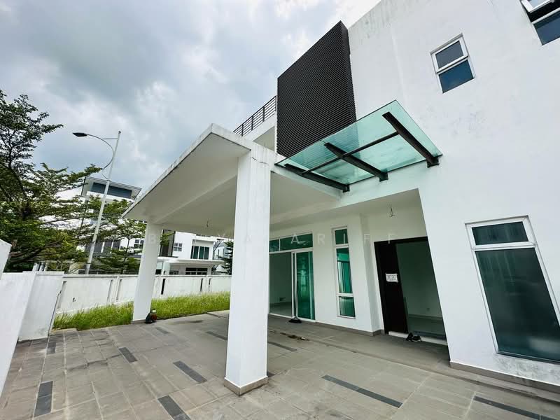 Semi-Detached House for Sale in Taman Suria Villa (Kajang) - BILYA ARIFF - Exterior - PropertyGuru.com.my