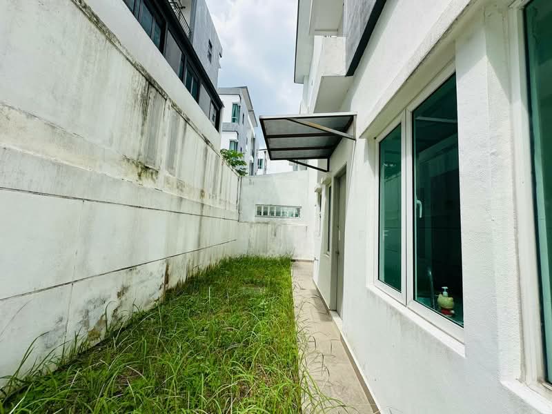 Semi-Detached House for Sale in Taman Suria Villa (Kajang) - BILYA ARIFF - Exterior - PropertyGuru.com.my