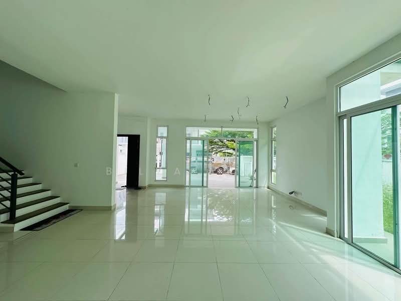Semi-Detached House for Sale in Taman Suria Villa (Kajang) - BILYA ARIFF - Living Room - PropertyGuru.com.my