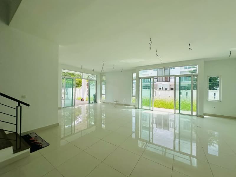 Semi-Detached House for Sale in Taman Suria Villa (Kajang) - BILYA ARIFF - Living Room - PropertyGuru.com.my