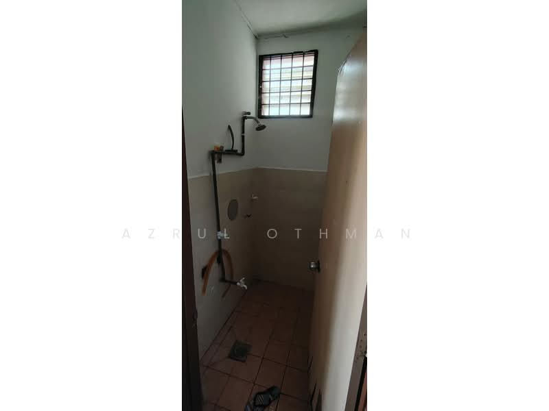 Taman Mantau Indah untuk Untuk Dijual - RM 295,000, Feb 2026 - Bathroom - PropertyGuru.com.my