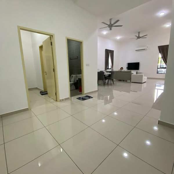Cluster House for Sale in Taman Desa Tebrau (Tebrau) - Shilee . - Living Room - PropertyGuru.com.my