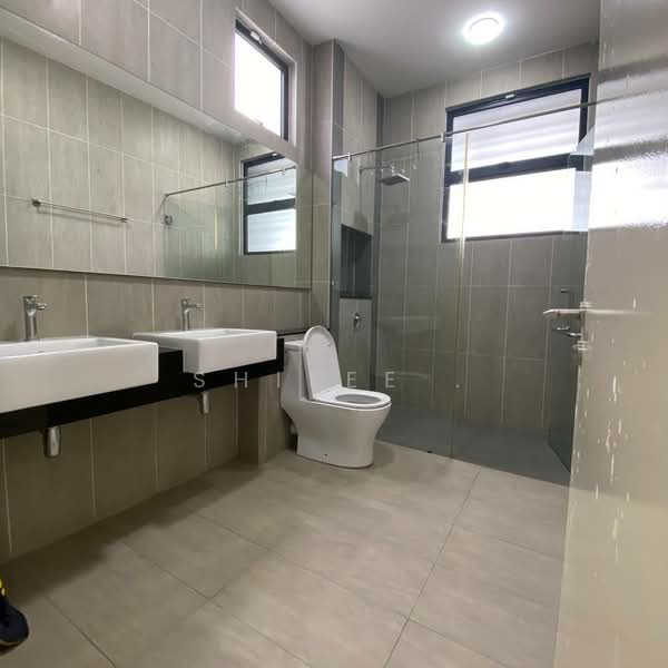 Cluster House for Sale in Taman Desa Tebrau (Tebrau) - Shilee . - Bathroom - PropertyGuru.com.my