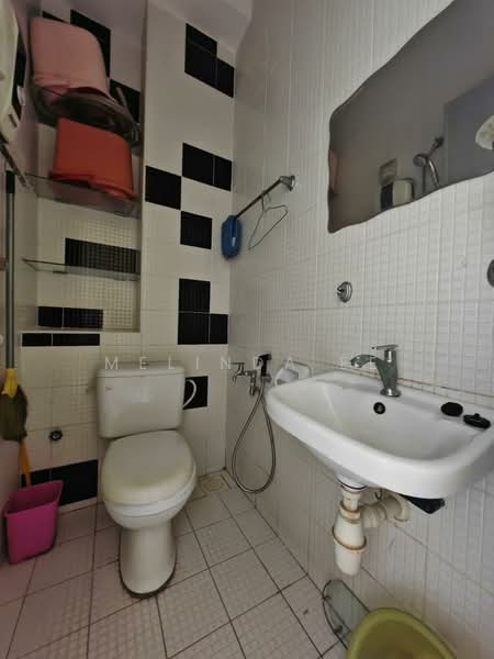 The Sky Executive Suites untuk Untuk Dijual - RM 430,000, Feb 2026 - Bathroom - PropertyGuru.com.my
