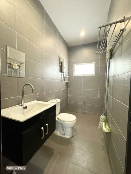 2-storey Terraced House for Sale in Bandar Bukit Raja (Klang) - Cassey Lim - Bathroom - PropertyGuru.com.my