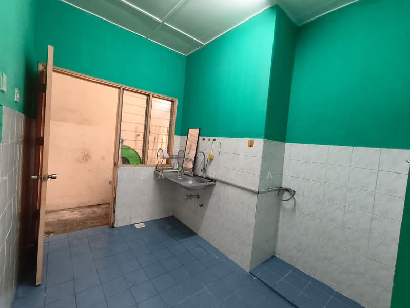 Apartment for Sale at Sri Wira Rivera Rise - Rizal Razak - Kitchen - PropertyGuru.com.my