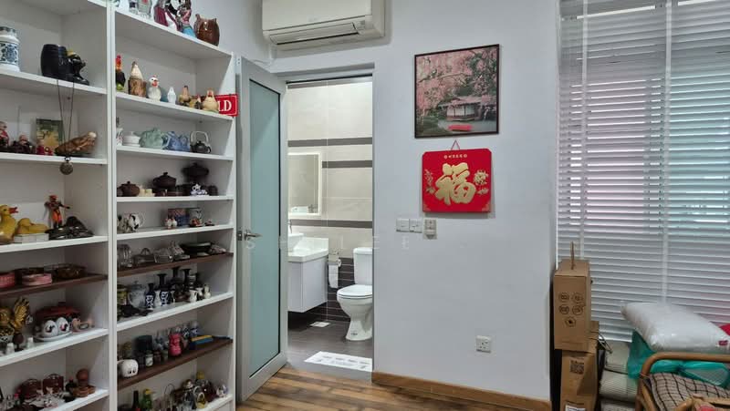 Townhouse for Sale in Taman Sutera Utama (Skudai) - Shilee . - Bathroom - PropertyGuru.com.my