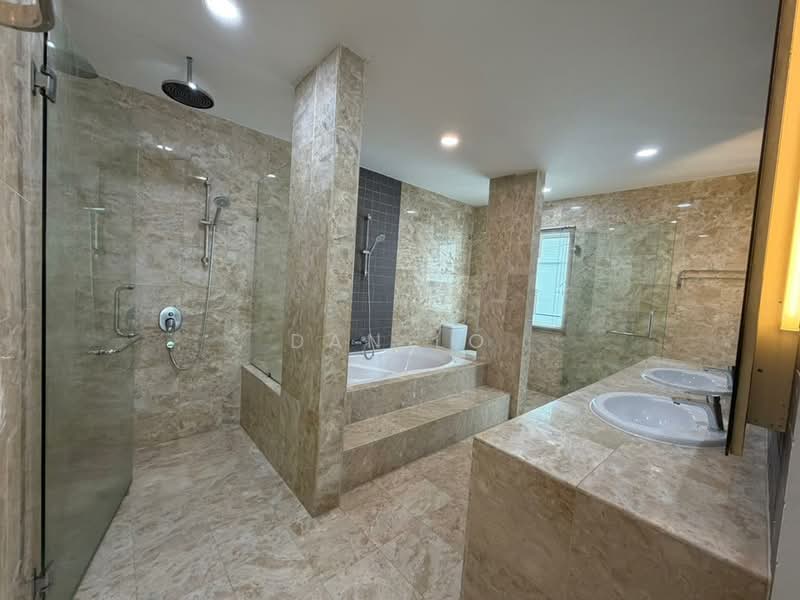 Rumah Banglo untuk Disewa di Bukit Bandaraya (Bangsar) - Dan Lo - Bathroom - PropertyGuru.com.my