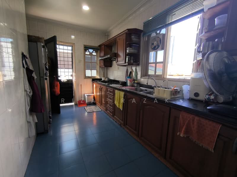 Petaling Jaya untuk Untuk Dijual - RM 3,000,000, Mac 2026 - Kitchen - PropertyGuru.com.my