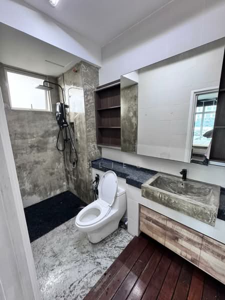 Service Residence for Rent at D'Ambience Residences (Pangsapuri Ikatan Flora) - Muslieg . - Bathroom - PropertyGuru.com.my