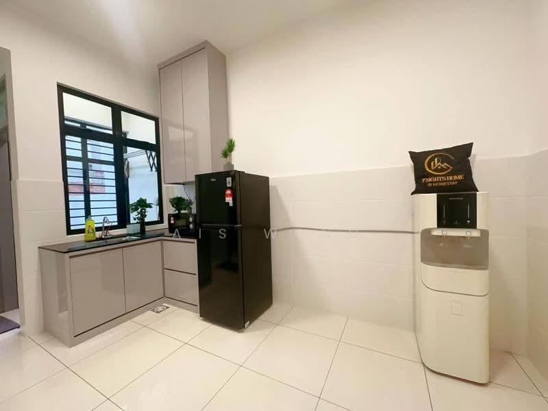 Terraced House for Rent in Bandar Dato Onn (Tebrau) - Ais Wong - Kitchen - PropertyGuru.com.my