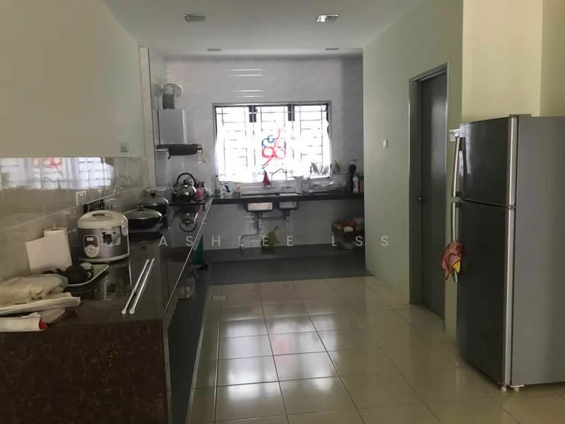Bandar Saujana Utama untuk Untuk Disewa - RM 2,000 /bulan, Mac 2026 - Kitchen - PropertyGuru.com.my