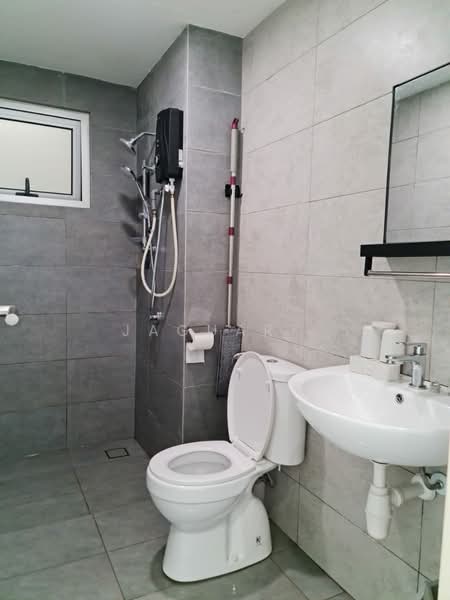 Galleria Equine Park untuk Untuk Disewa - RM 1,550 /bulan, Mac 2026 - Bathroom - PropertyGuru.com.my