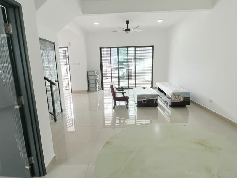 Taman Austin Duta untuk Untuk Disewa - RM 2,700 /bulan, Mac 2026 - Living Room - PropertyGuru.com.my