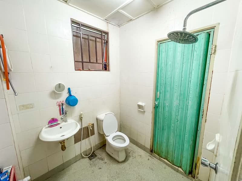 2-storey Terraced House for Sale in Alam Budiman (Shah Alam) - Salawati Busro - Bathroom - PropertyGuru.com.my