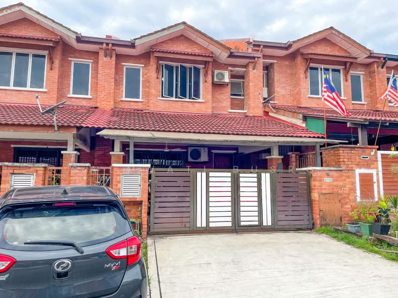 2-storey Terraced House for Sale in Alam Budiman (Shah Alam) - Salawati Busro - Exterior - PropertyGuru.com.my