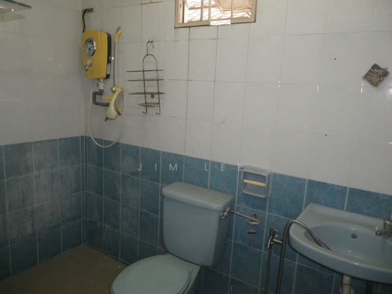 Taman Bukit Maluri untuk Untuk Dijual - RM 1,666,666, Feb 2026 - Bathroom - PropertyGuru.com.my