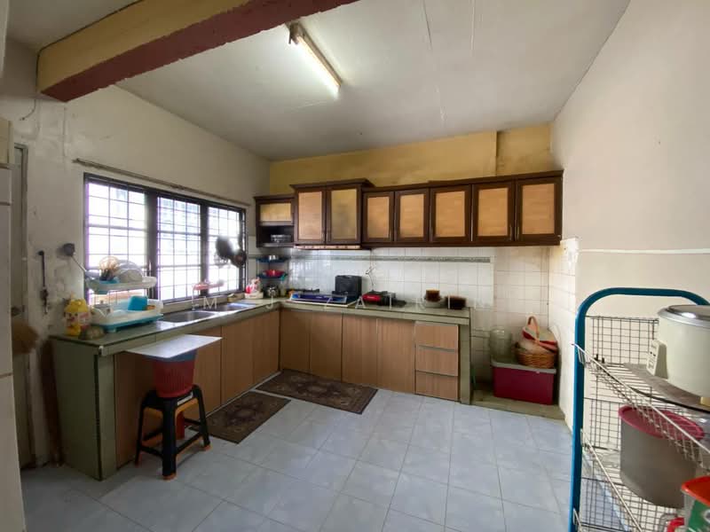 Terraced House for Sale in Ampang Jaya (Ampang) - M.J Zairin - Kitchen - PropertyGuru.com.my