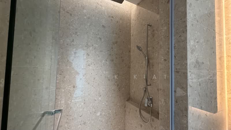 Service Residence for Sale at Windsor Suites @ Pavilion Damansara Heights - Sia Yik Kiat - Bathroom - PropertyGuru.com.my