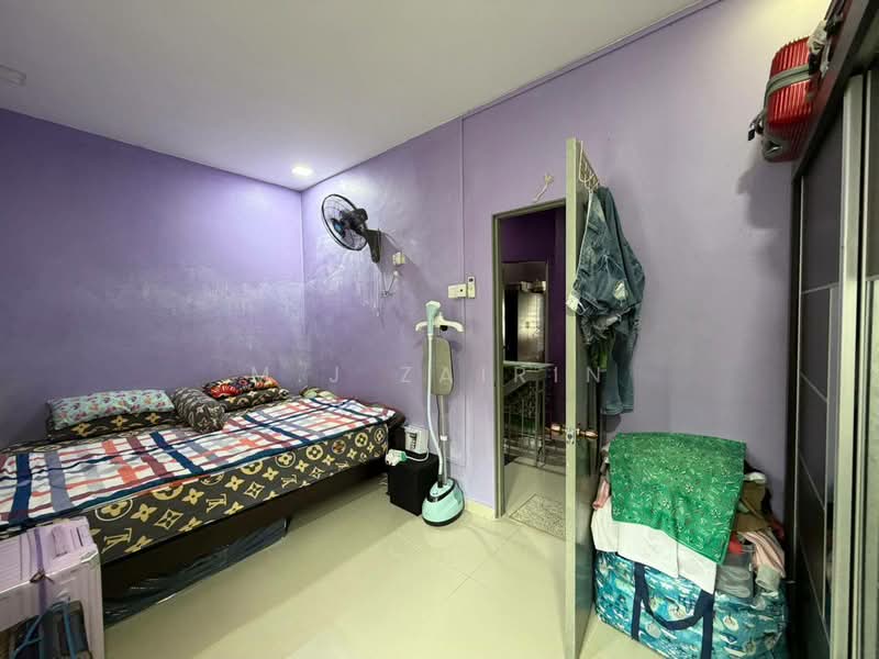 2-storey Terraced House for Sale in Taman Mulia Jaya (Ampang) - M.J Zairin - Bedroom - PropertyGuru.com.my