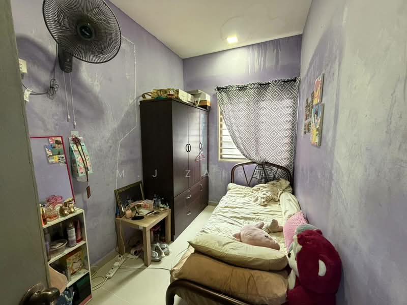 2-storey Terraced House for Sale in Taman Mulia Jaya (Ampang) - M.J Zairin - Bedroom - PropertyGuru.com.my