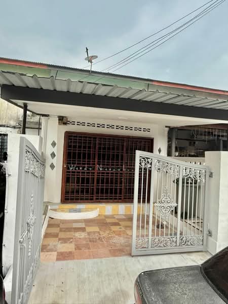 2-storey Terraced House for Sale in Taman Sri Putri (Kulai) - Win Lim - Exterior - PropertyGuru.com.my
