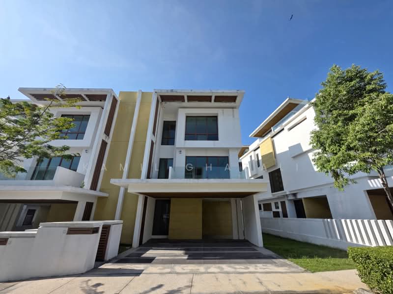 Semi-Detached House for Sale in Presint 8 (Putrajaya) - Kamil Ghazali - Exterior - PropertyGuru.com.my