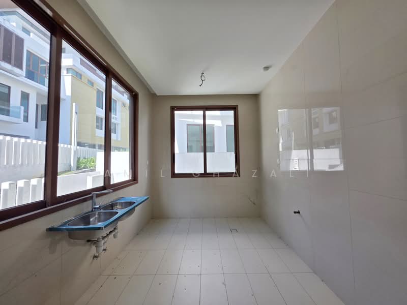 Semi-Detached House for Sale in Presint 8 (Putrajaya) - Kamil Ghazali - Kitchen - PropertyGuru.com.my