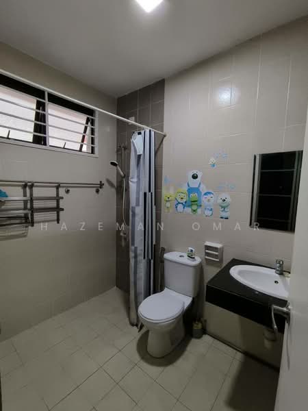 2-storey Terraced House for Rent in Alam Impian (Shah Alam) - Hazeman Omar - Bathroom - PropertyGuru.com.my
