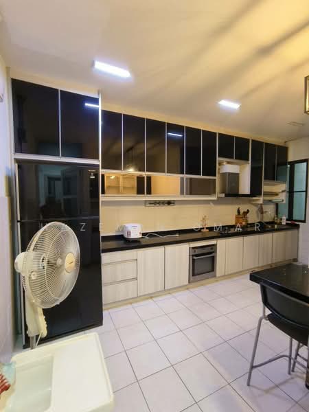 2-storey Terraced House for Rent in Alam Impian (Shah Alam) - Hazeman Omar - Kitchen - PropertyGuru.com.my