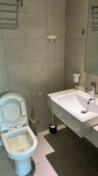 Service Residence for Rent at Harmoni Residence 1 - Kim Lee - Bathroom - PropertyGuru.com.my