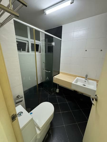 Service Residence for Sale at Saville @ Melawati - William Yeoh - Bathroom - PropertyGuru.com.my