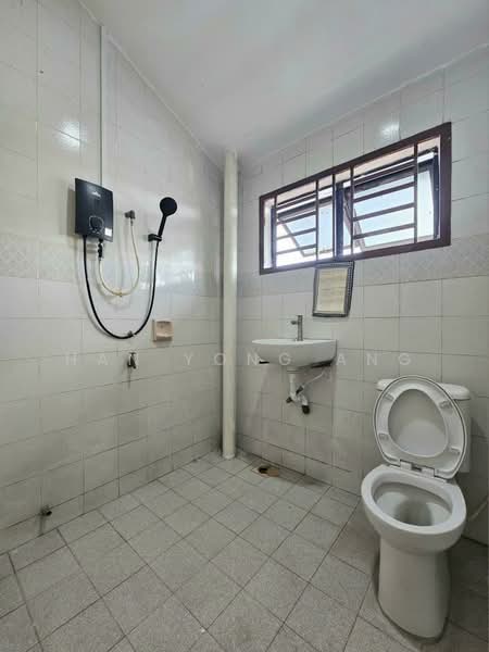 Taman Johor Jaya untuk Untuk Dijual - RM 849,000, Feb 2026 - Bathroom - PropertyGuru.com.my