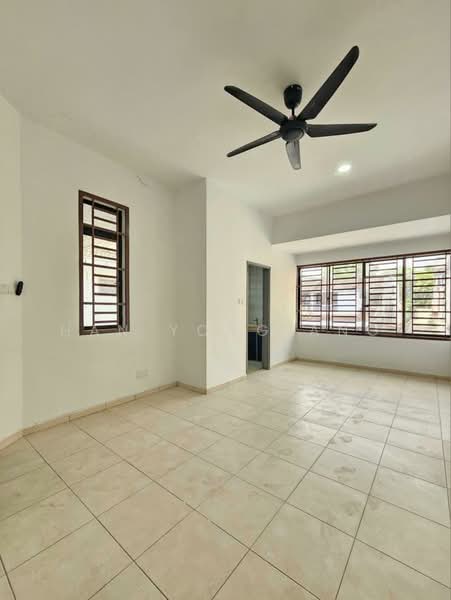 Taman Johor Jaya untuk Untuk Dijual - RM 849,000, Feb 2026 - Living Room - PropertyGuru.com.my