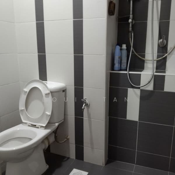 D'Ambience Residences (Pangsapuri Ikatan Flora) untuk Untuk Disewa - RM 2,000 /bulan, Mac 2026 - Bathroom - PropertyGuru.com.my