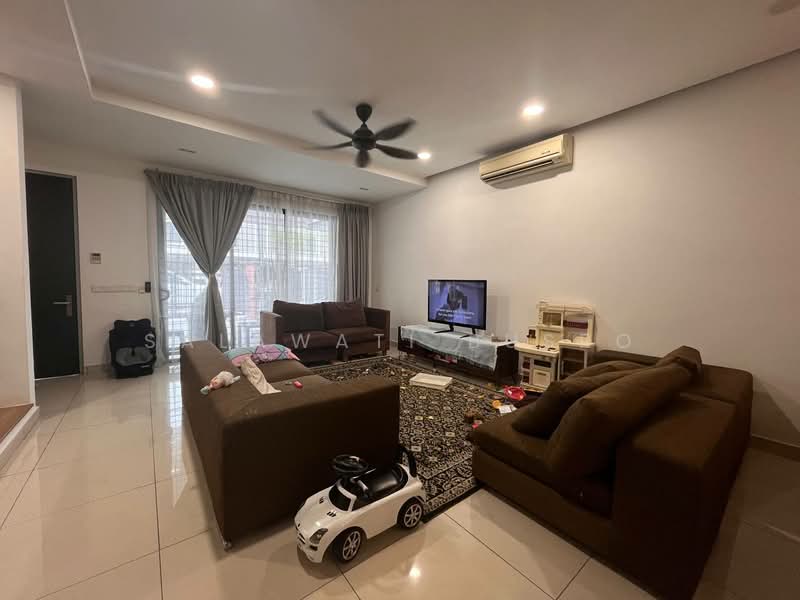 Terraced House for Rent in Elmina (Shah Alam) - Salawati Busro - Living Room - PropertyGuru.com.my