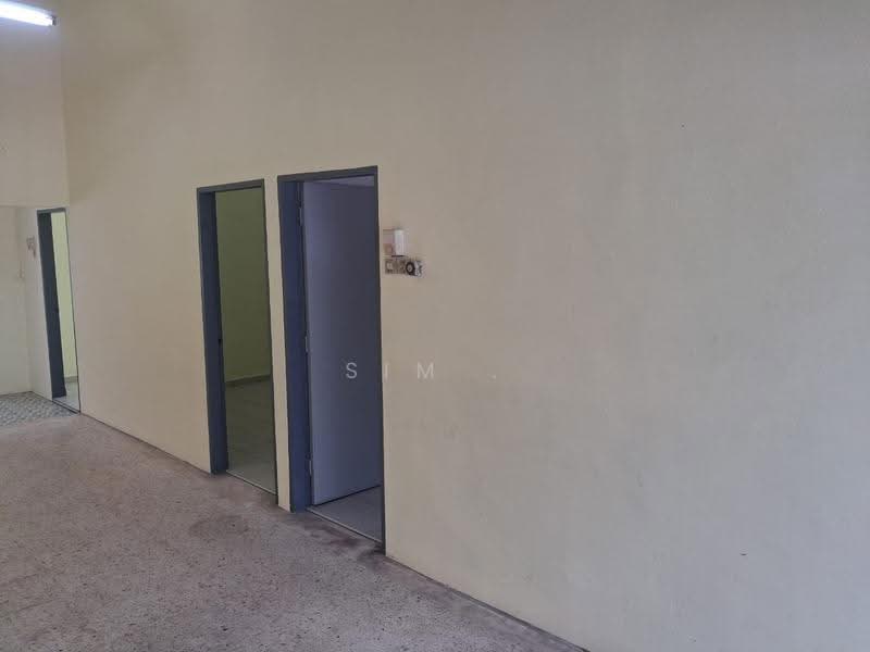 1-storey Terraced House for Sale in Taman Saujana Seksyen 3 (Bukit Katil) - Sim . - Interior - PropertyGuru.com.my