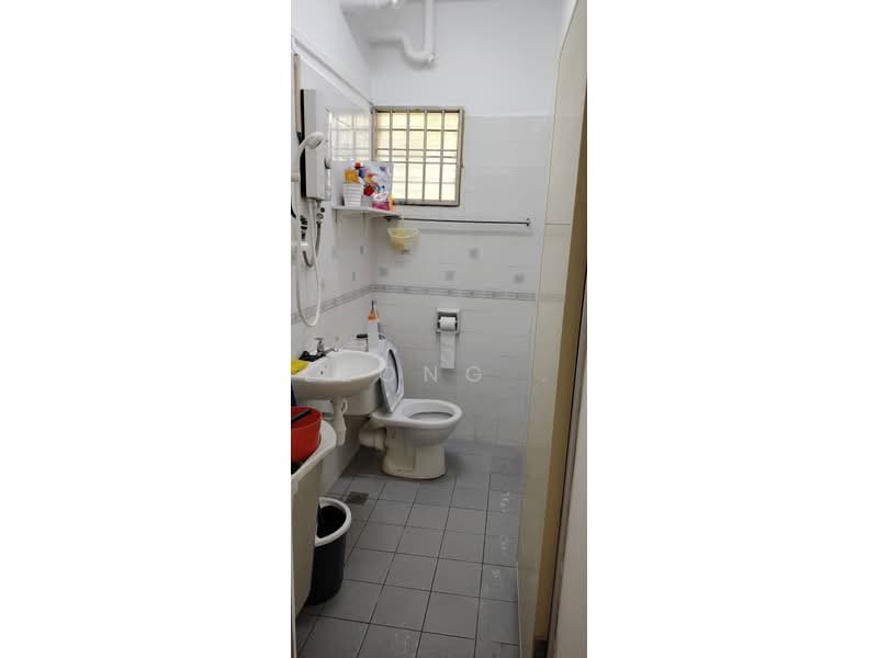 Springfield Condominium untuk Untuk Disewa - RM 1,400 /bulan, Feb 2026 - Bathroom - PropertyGuru.com.my