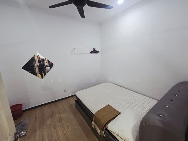 1-storey Terraced House for Sale in Taman Kobena (Senawang) - Azrul Othman - Bedroom - PropertyGuru.com.my