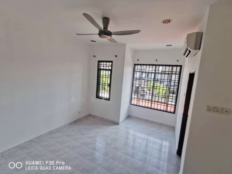 Rumah Teres 2 Tingkat untuk Dijual di Taman Setia Indah (Tebrau) - Alex Sieh - Interior - PropertyGuru.com.my