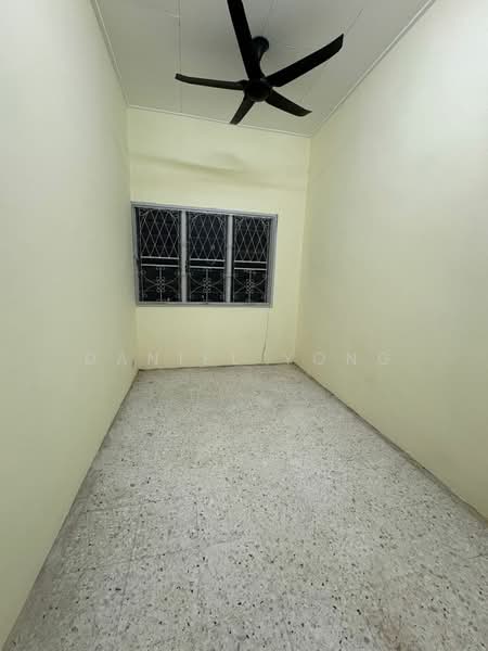 1-storey Terraced House for Sale in Taman Desa Cemerlang (Ulu Tiram) - Daniel Yong - Interior - PropertyGuru.com.my