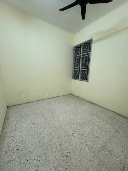 1-storey Terraced House for Sale in Taman Desa Cemerlang (Ulu Tiram) - Daniel Yong - Interior - PropertyGuru.com.my