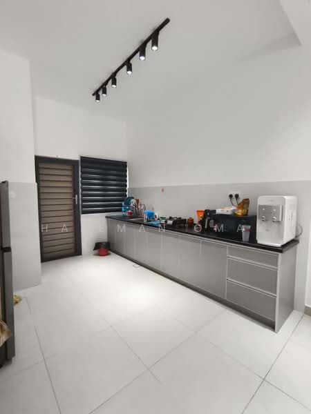2-storey Terraced House for Rent in Alam Impian (Shah Alam) - Hazeman Omar - Kitchen - PropertyGuru.com.my