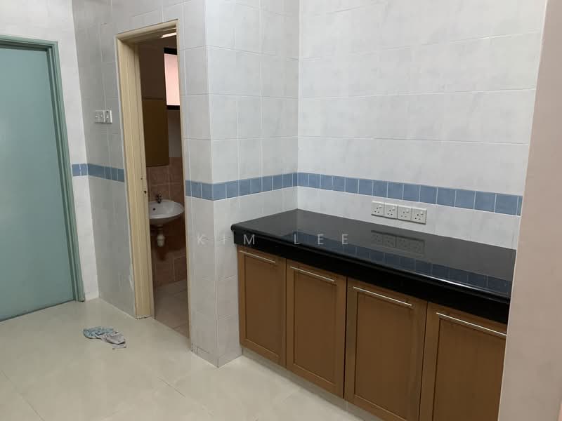 Bukit Sungai Long 2 untuk Untuk Disewa - RM 1,800 /bulan, Feb 2026 - Kitchen - PropertyGuru.com.my