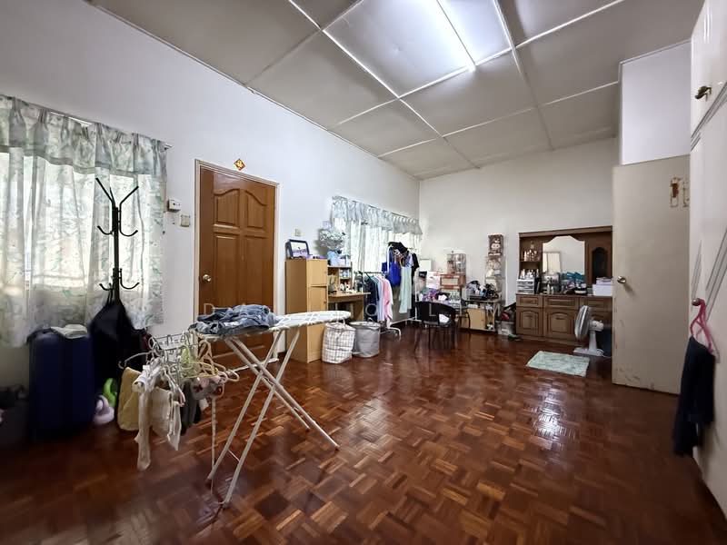 2-storey Terraced House for Sale in Taman Connaught (Cheras) - Danilo Lim - Living Room - PropertyGuru.com.my