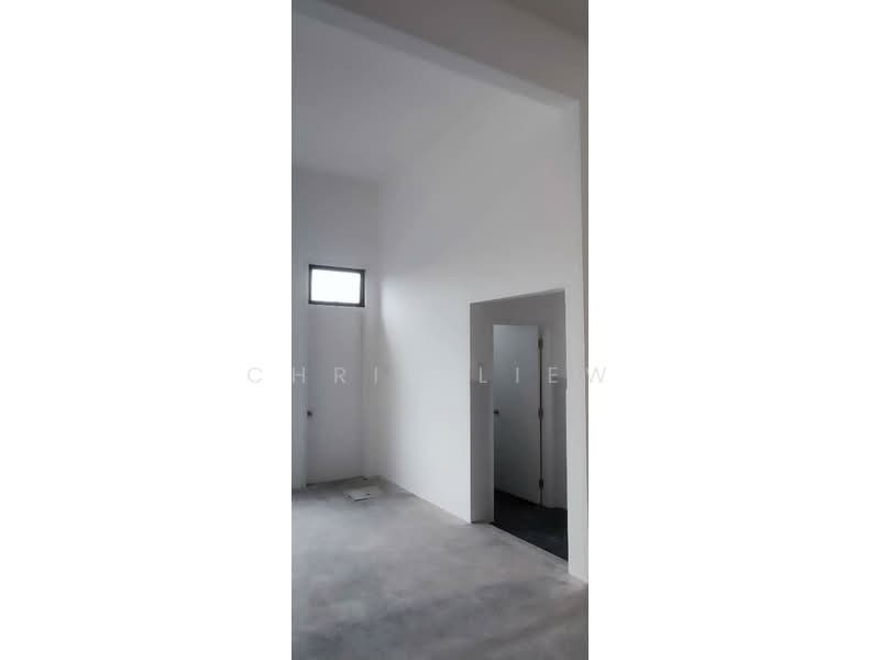 Shop for Rent in Bandar Tiram (Ulu Tiram) - Chris Liew - Interior - PropertyGuru.com.my