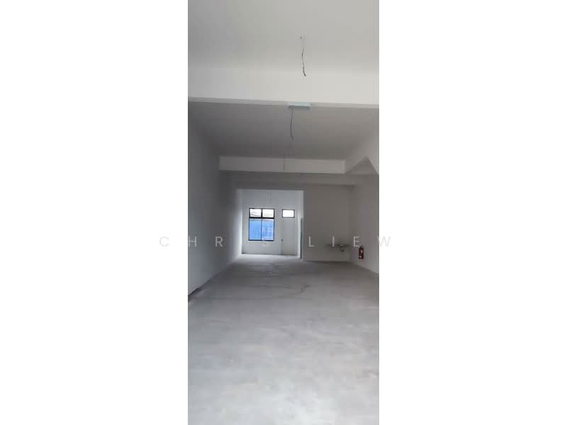Shop for Rent in Bandar Tiram (Ulu Tiram) - Chris Liew - Interior - PropertyGuru.com.my