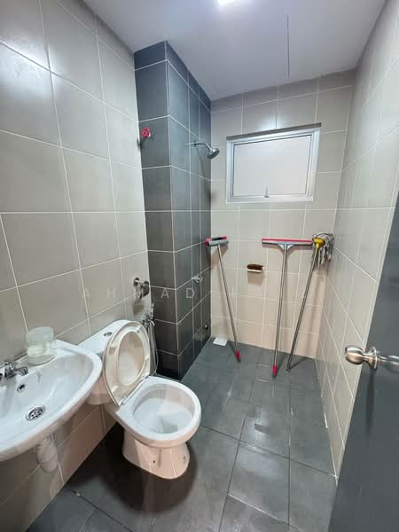 Townhouse for Rent in Dengkil (Selangor) - Ahmad Faiz - Bathroom - PropertyGuru.com.my