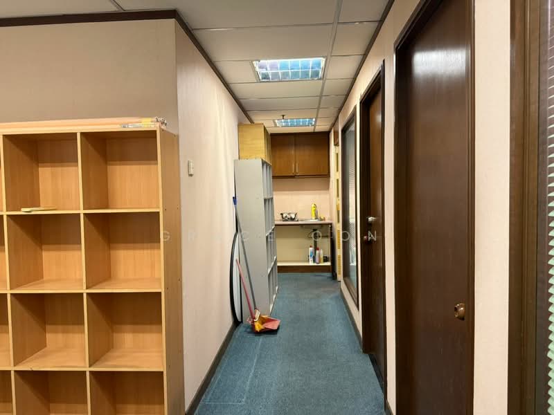 Office for Rent in Kelana Jaya (Petaling Jaya) - Grace Oon - Corridor - PropertyGuru.com.my